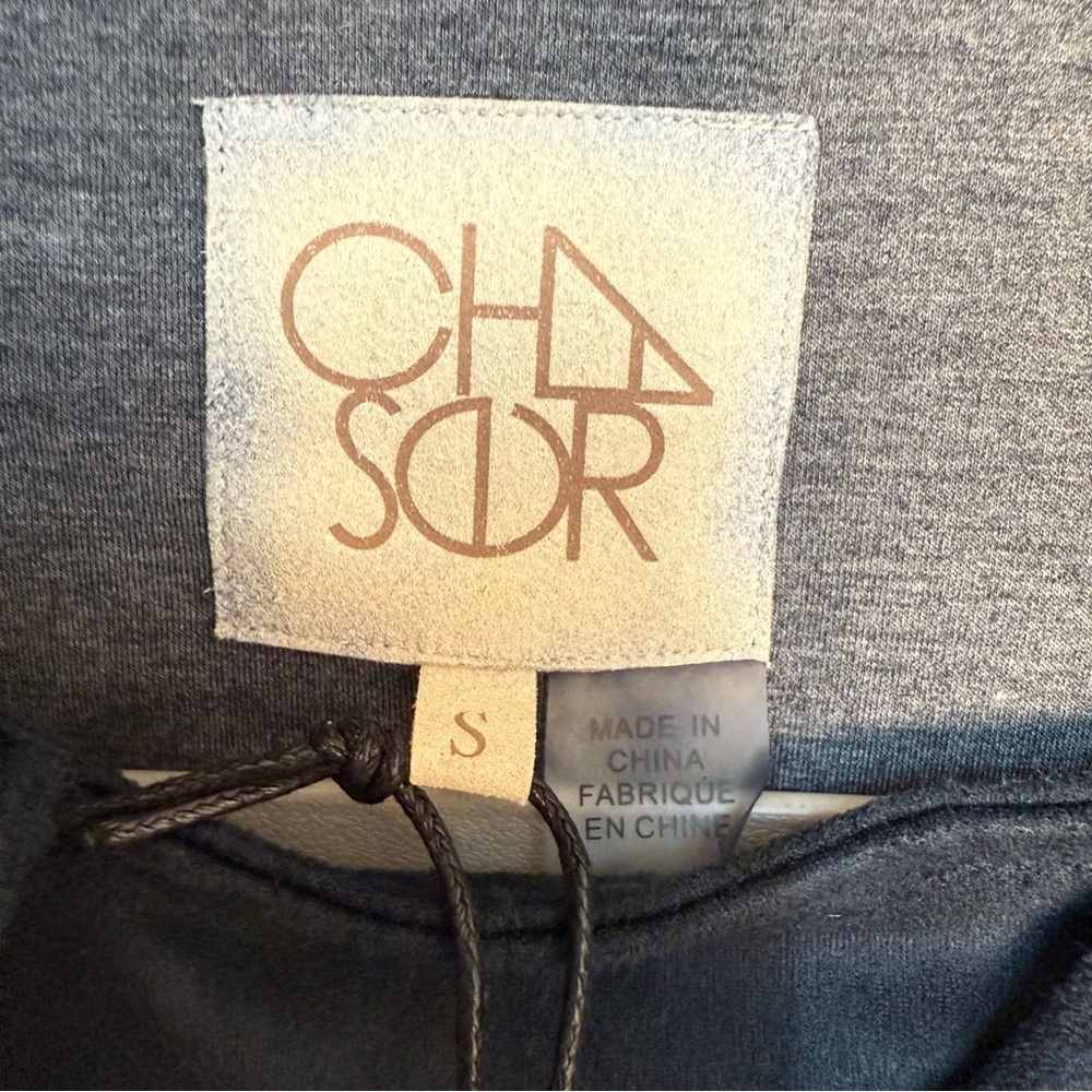 CHASER Women’s Stretch Faux Suede Cropped Peacoat Oxford Size Small NWT - Picture 3 of 3